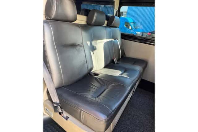 Volkswagen Transporter (2016) thumbnail 25