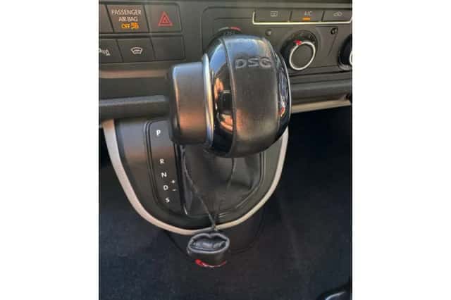 Volkswagen Transporter (2016) thumbnail 35