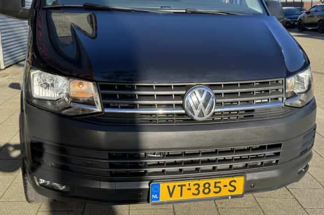 Volkswagen Transporter (2016) thumbnail 43