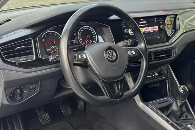 Volkswagen Polo (2020) thumbnail 2
