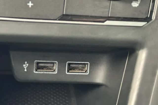 Volkswagen Polo (2020) thumbnail 40