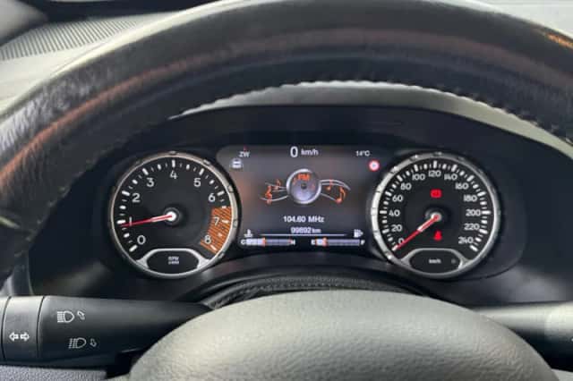 Jeep Renegade (2019) thumbnail 3