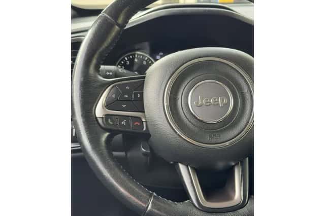 Jeep Renegade (2019) thumbnail 29