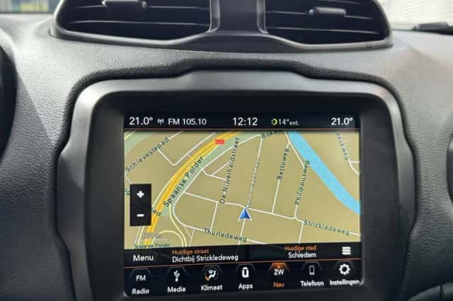 Jeep Renegade (2019) thumbnail 32