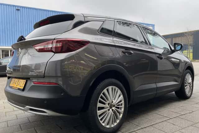 Opel Grandland (2018) thumbnail 9