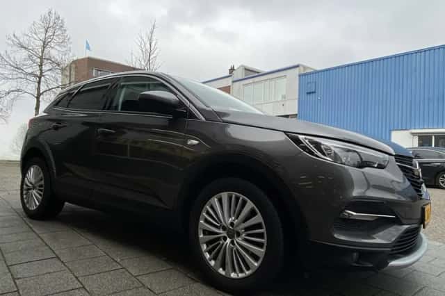 Opel Grandland (2018) thumbnail 10