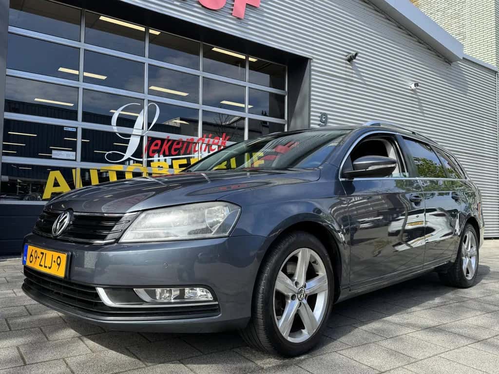 Volkswagen Passat (2013) — foto 1