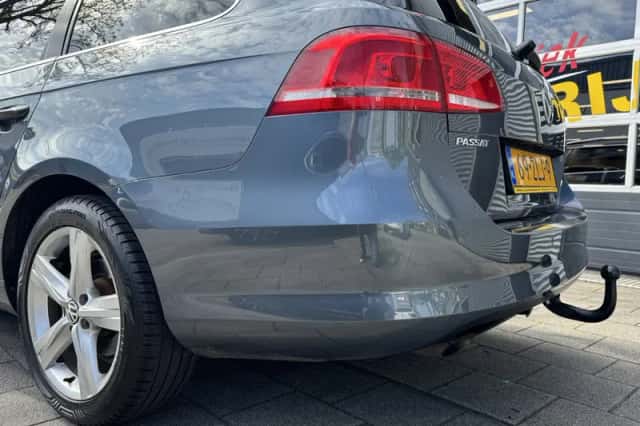 Volkswagen Passat (2013) thumbnail 19