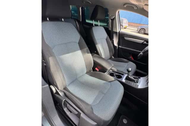 Volkswagen Passat (2013) thumbnail 27