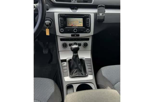 Volkswagen Passat (2013) thumbnail 32