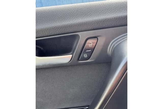 Volkswagen Passat (2013) thumbnail 39