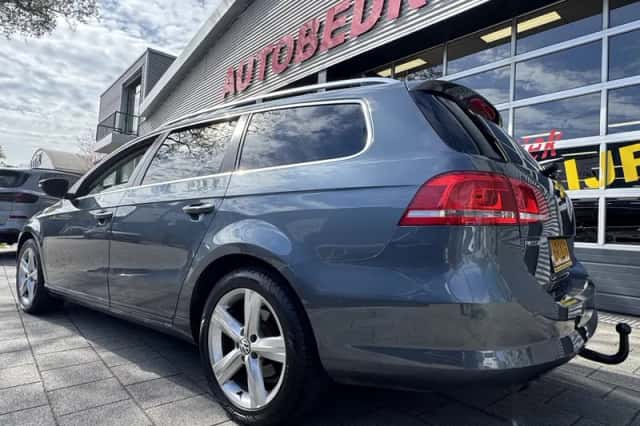 Volkswagen Passat (2013) thumbnail 7