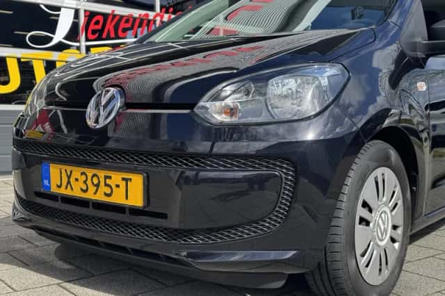 Volkswagen Up! (2016) thumbnail 12