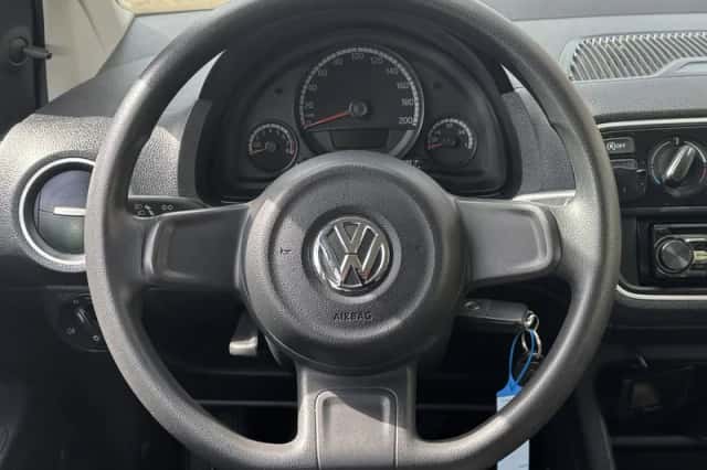 Volkswagen Up! (2016) thumbnail 29