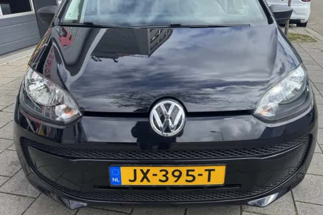 Volkswagen Up! (2016) thumbnail 38