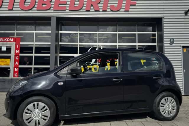 Volkswagen Up! (2016) thumbnail 6