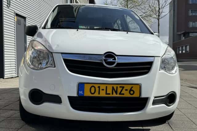 Opel Agila (2010) thumbnail 11