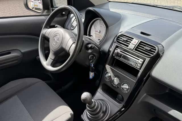 Opel Agila (2010) thumbnail 29