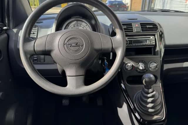 Opel Agila (2010) thumbnail 31