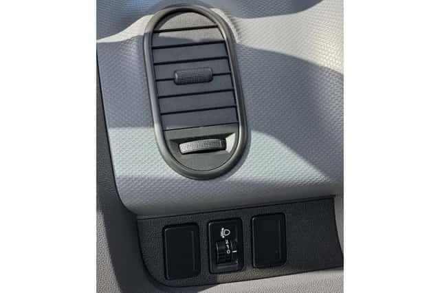 Opel Agila (2010) thumbnail 33