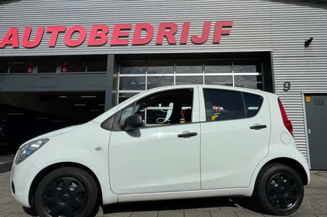 Opel Agila (2010) thumbnail 6