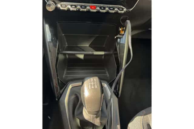 Peugeot 208 (2019) thumbnail 39