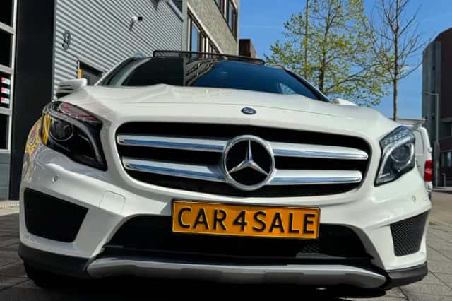 Mercedes-Benz GLA (2017) thumbnail 12