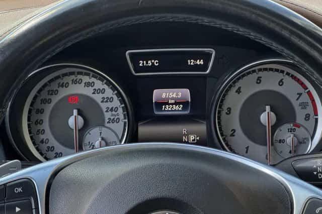 Mercedes-Benz GLA (2017) thumbnail 3