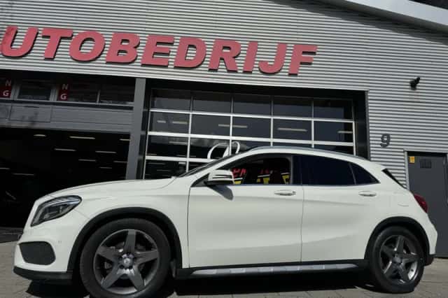 Mercedes-Benz GLA (2017) thumbnail 7