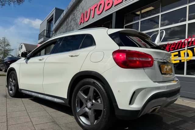 Mercedes-Benz GLA (2017) thumbnail 8
