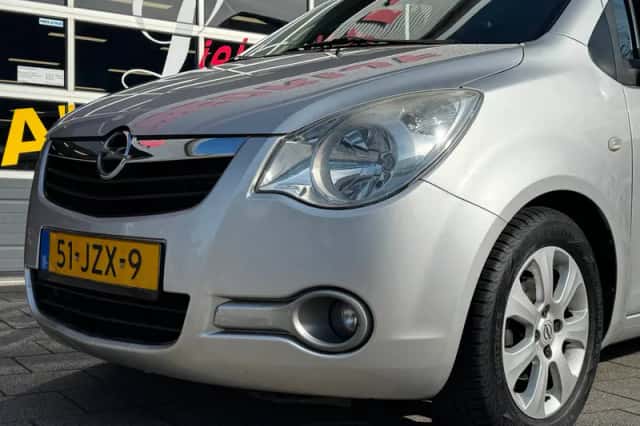 Opel Agila (2009) thumbnail 12