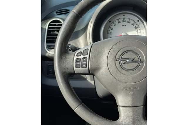 Opel Agila (2009) thumbnail 30