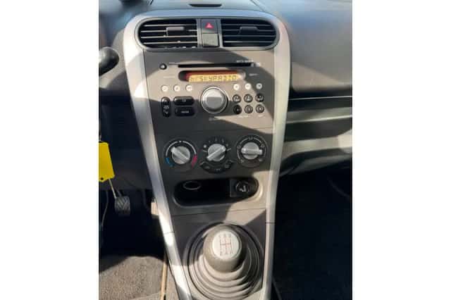 Opel Agila (2009) thumbnail 32