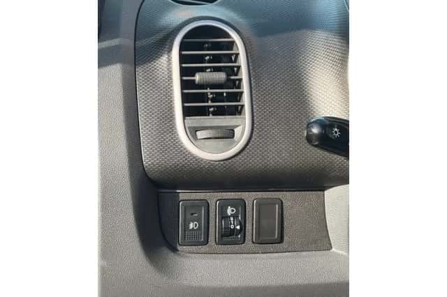 Opel Agila (2009) thumbnail 34