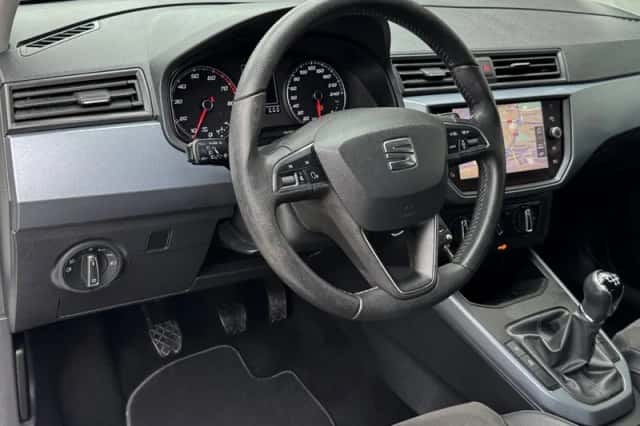 SEAT Arona (2020) thumbnail 2