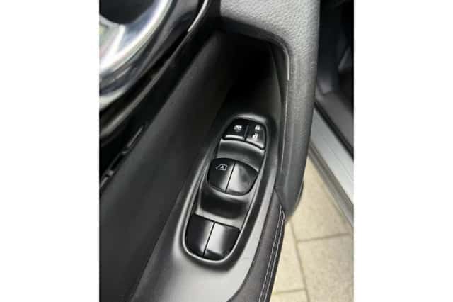 Nissan Qashqai (2017) thumbnail 39