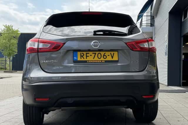 Nissan Qashqai (2017) thumbnail 8