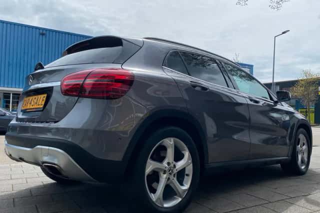 Mercedes-Benz GLA (2017) thumbnail 4