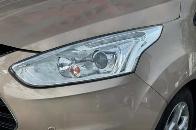 Ford B-Max (2017) thumbnail 15