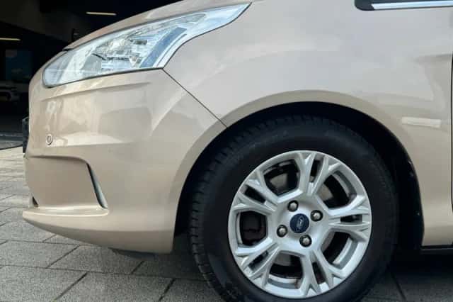 Ford B-Max (2017) thumbnail 16