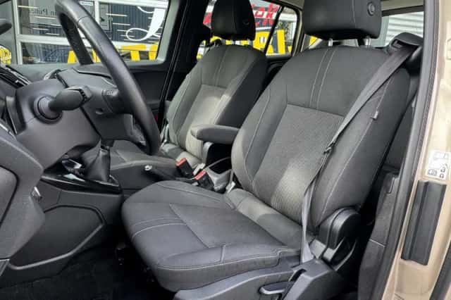 Ford B-Max (2017) thumbnail 24