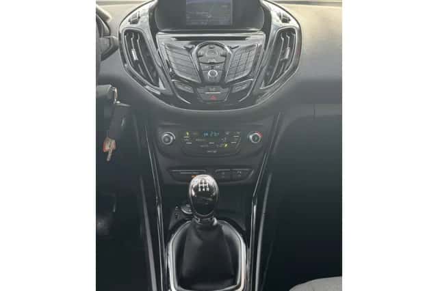 Ford B-Max (2017) thumbnail 32