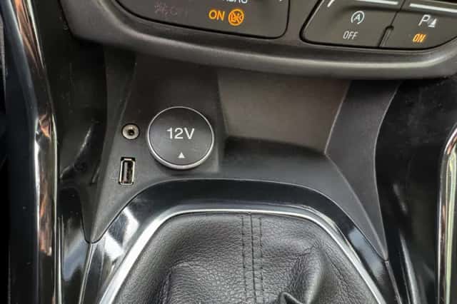 Ford B-Max (2017) thumbnail 37