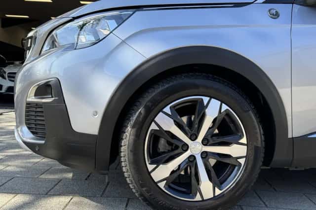 Peugeot 3008 (2020) thumbnail 16