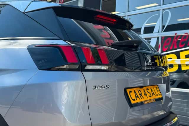 Peugeot 3008 (2020) thumbnail 20