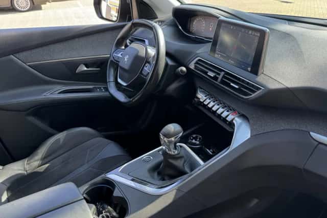 Peugeot 3008 (2020) thumbnail 28