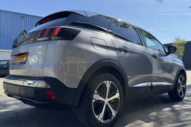 Peugeot 3008 (2020) thumbnail 5