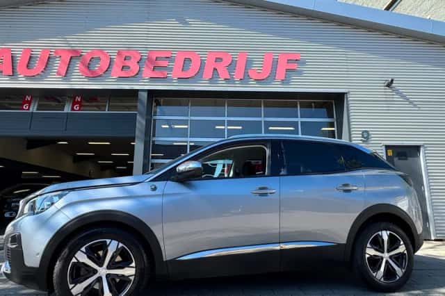 Peugeot 3008 (2020) thumbnail 7