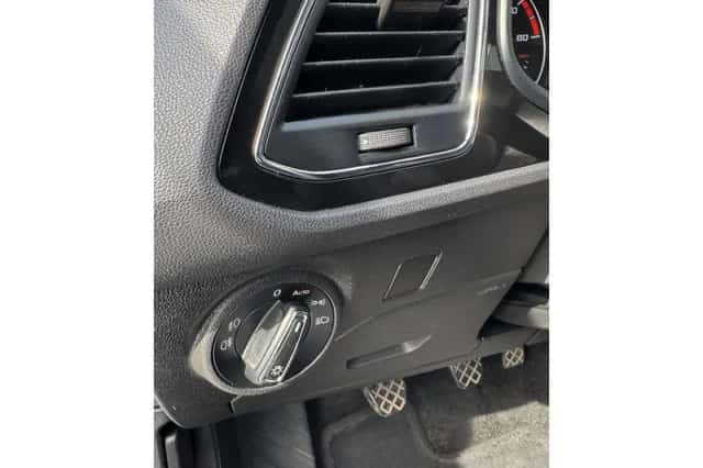 SEAT Leon (2019) thumbnail 41