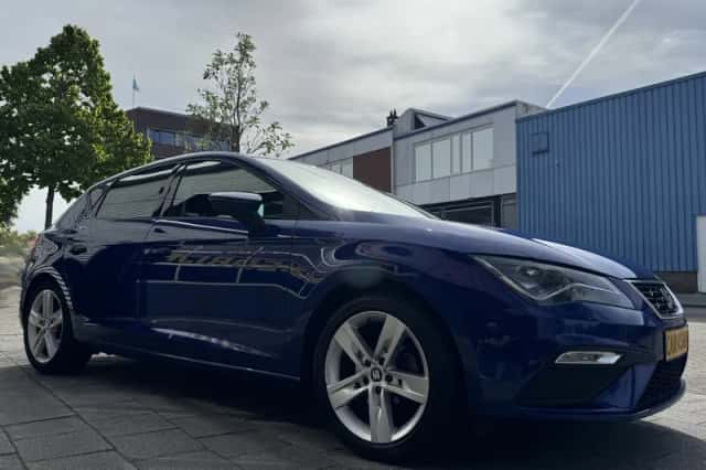 SEAT Leon (2019) thumbnail 10